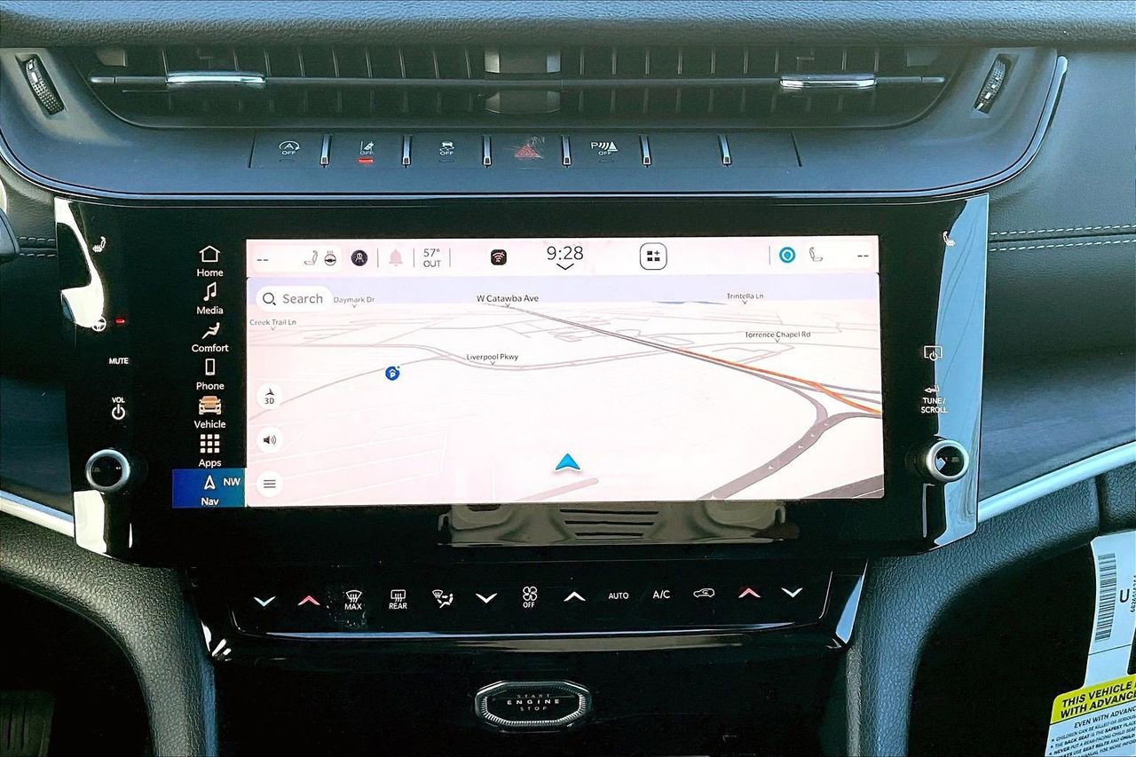 New 2026 Jeep Grand Cherokee Limited w/ Limited Altitude Package AWD/4WD image 13