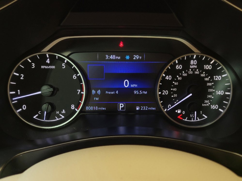 Used 2016 Nissan Murano SV w/ Premium Package image 23