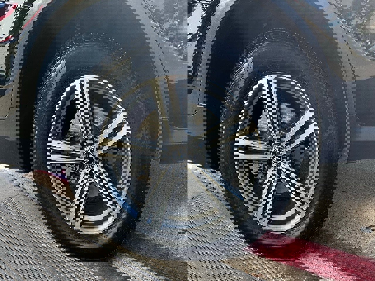 Used 2020 Mercedes-Benz GLC 300 image 9