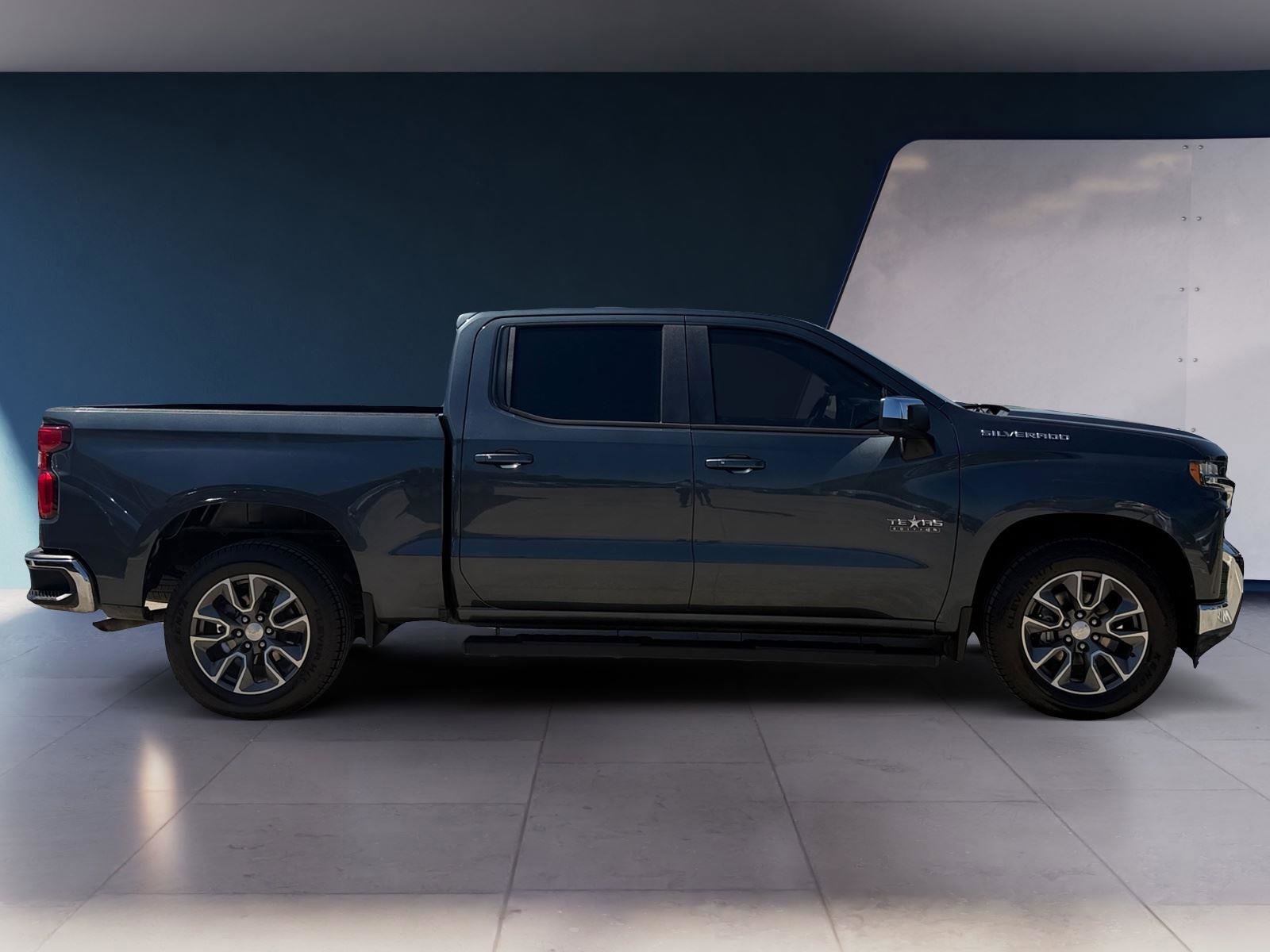 Used 2019 Chevrolet Silverado 1500 LT w/ Texas Edition image 6