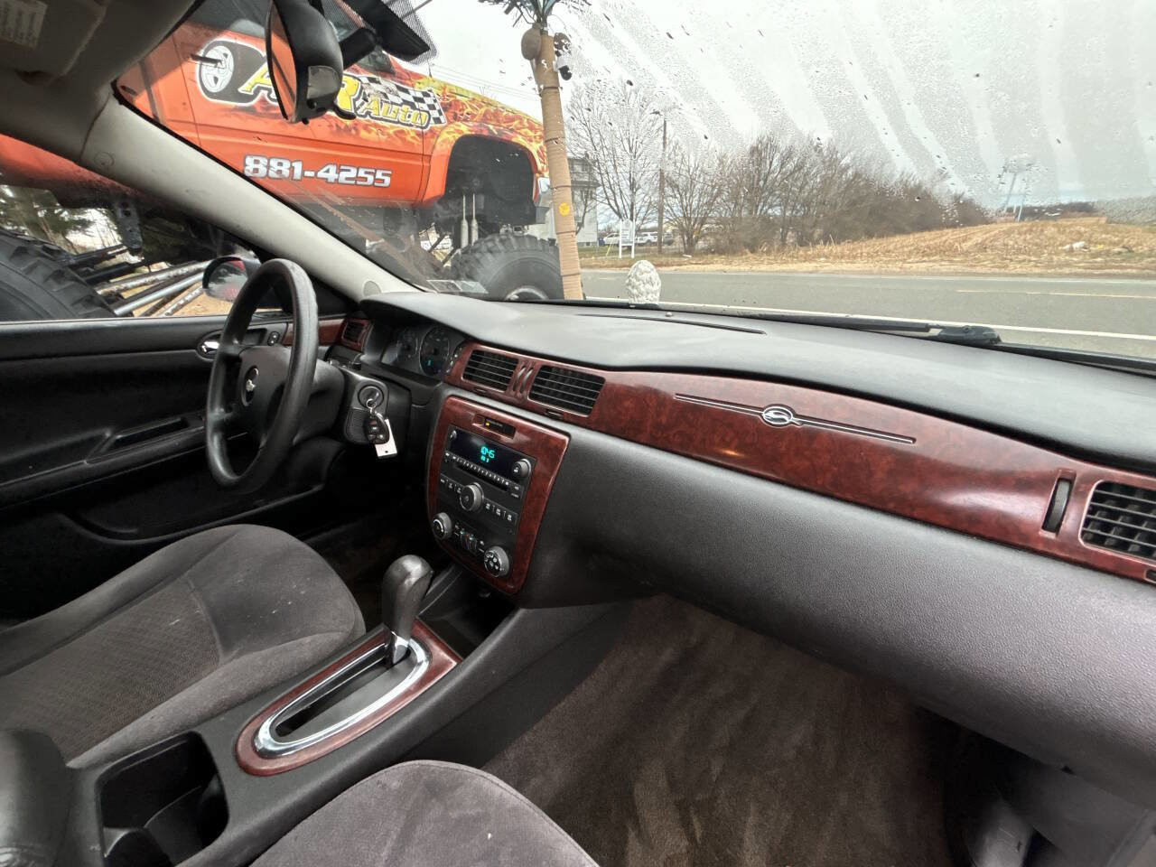 Used 2009 Chevrolet Impala LT image 15