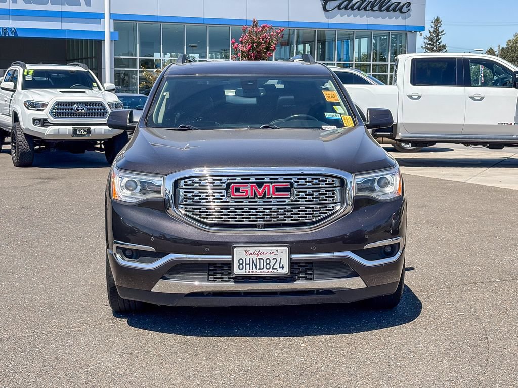 Used 2017 GMC Acadia Denali w/ Technology Package FWD image 6