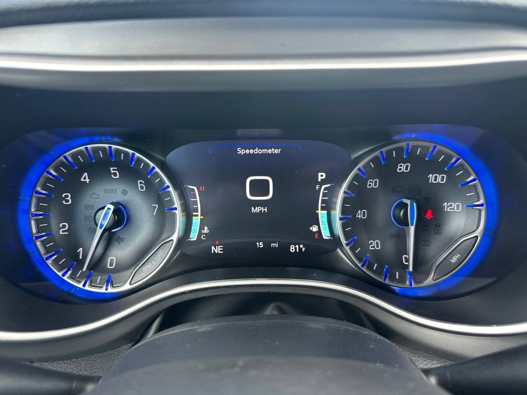 New 2027 Chrysler Pacifica Select AWD/4WD image 21
