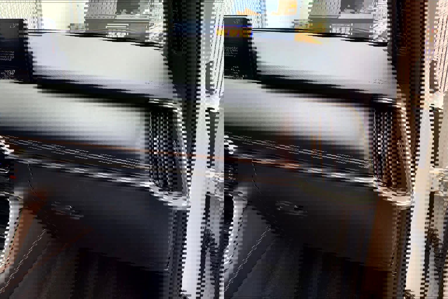 Used 2024 MAZDA CX-90 3.3 Turbo S w/ Premium Package image 19