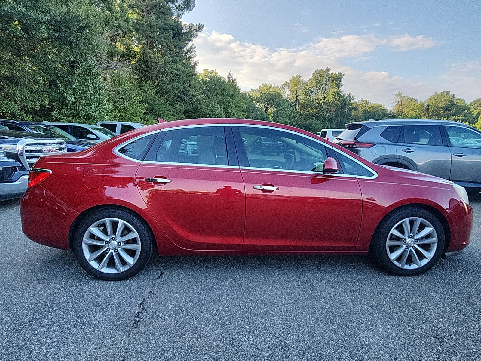 Used 2012 Buick Verano Leather FWD image 6