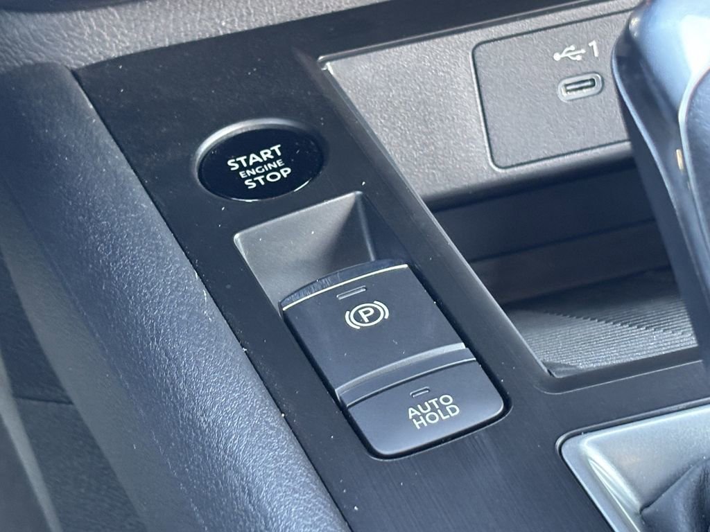 New 2026 Nissan Kicks S image 18