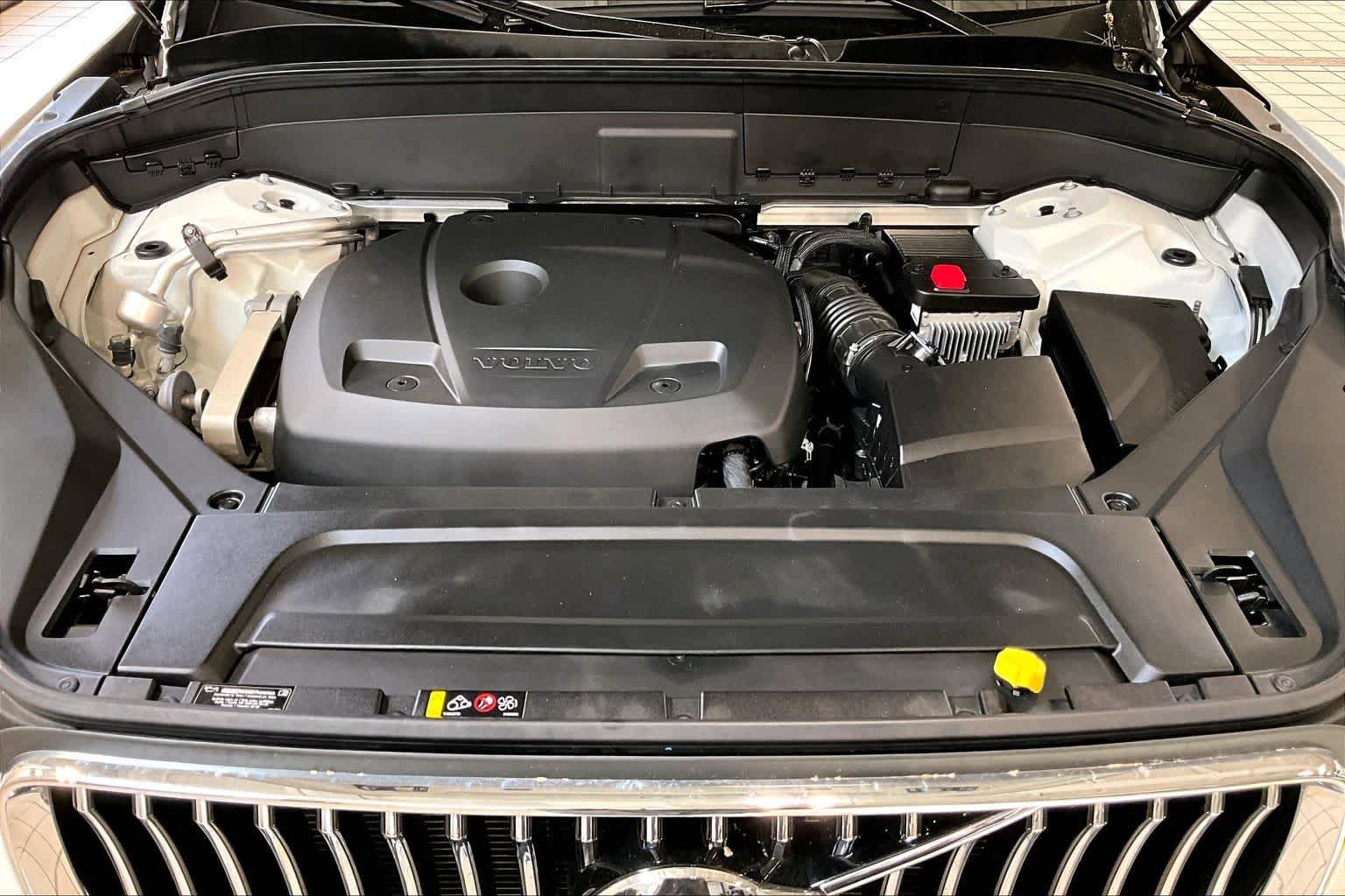 Used 2020 Volvo XC90 T6 Momentum w/ Protection Package AWD/4WD image 29