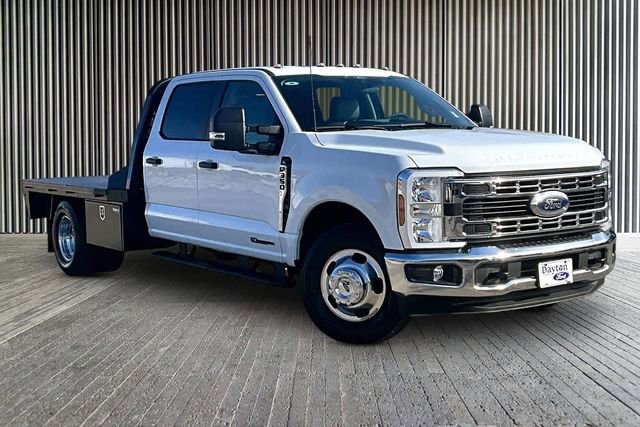 New 2026 Ford F350 XL w/ XL Chrome Package RWD image 2