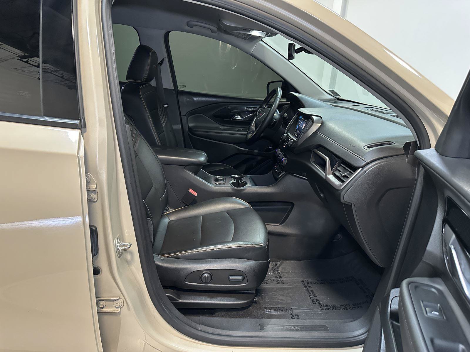 Used 2023 GMC Terrain AT4 AWD/4WD image 39