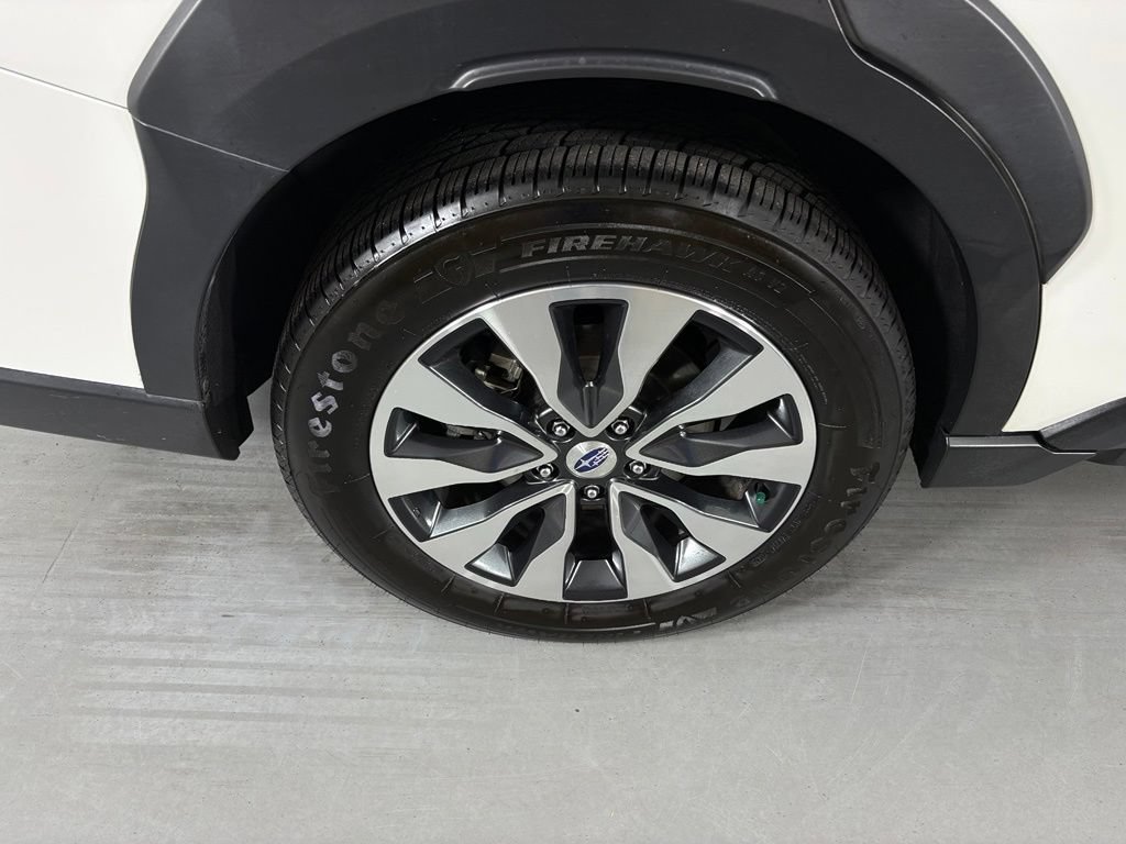 Used 2023 Subaru Outback Touring AWD/4WD image 11