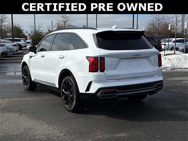 Certified 2023 Kia Sorento SX image 4