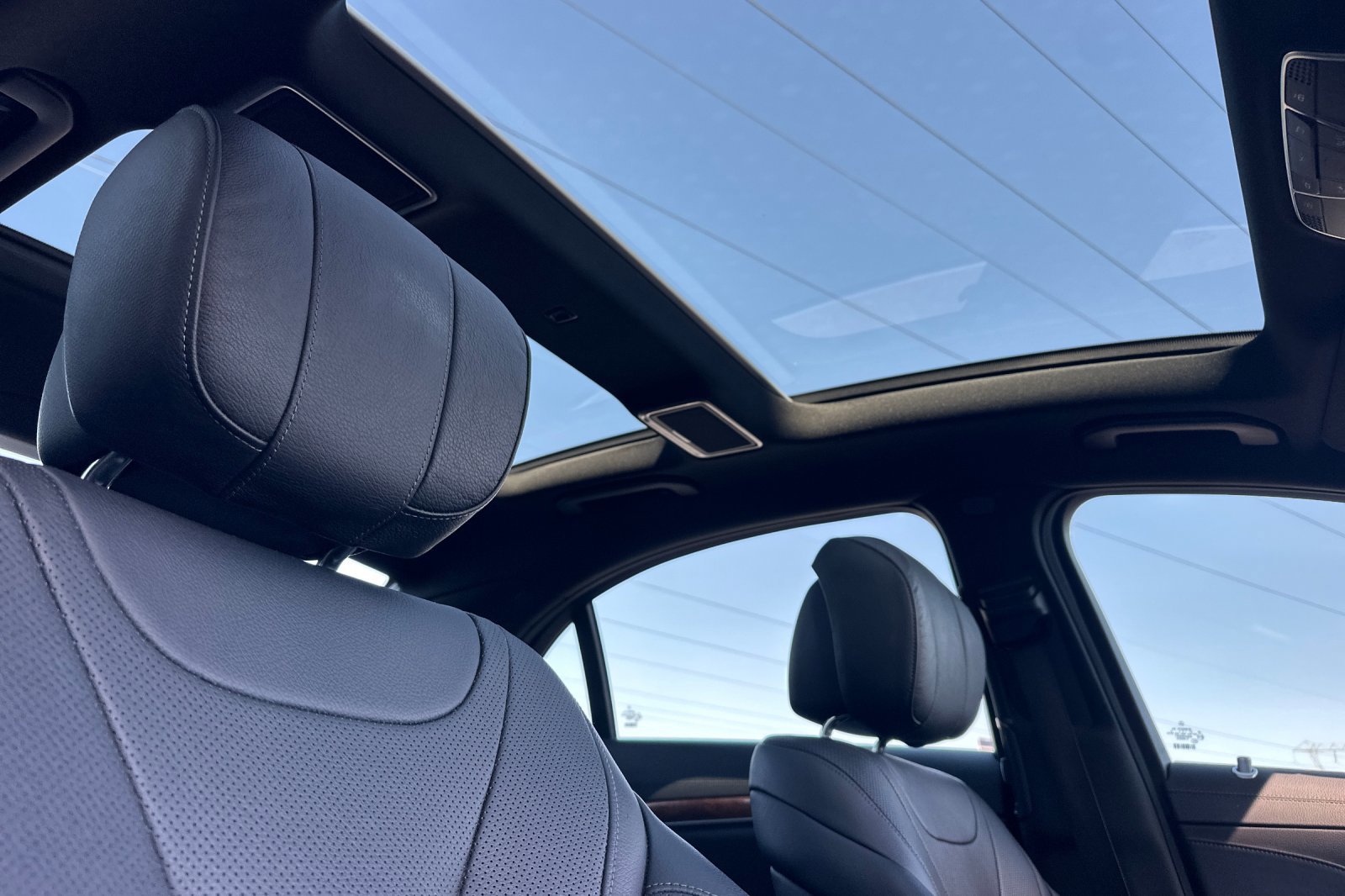 Used 2017 Mercedes-Benz S 550 Sedan image 16