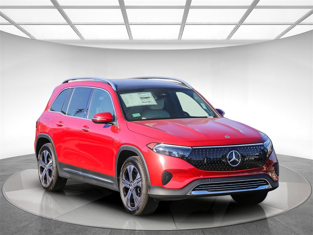 Used 2024 Mercedes-Benz EQB 300 4MATIC image 5