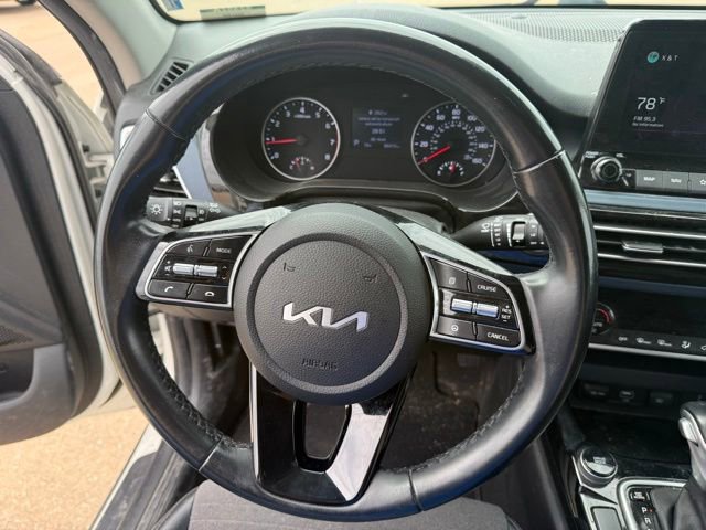 Used 2022 Kia Seltos S FWD image 13
