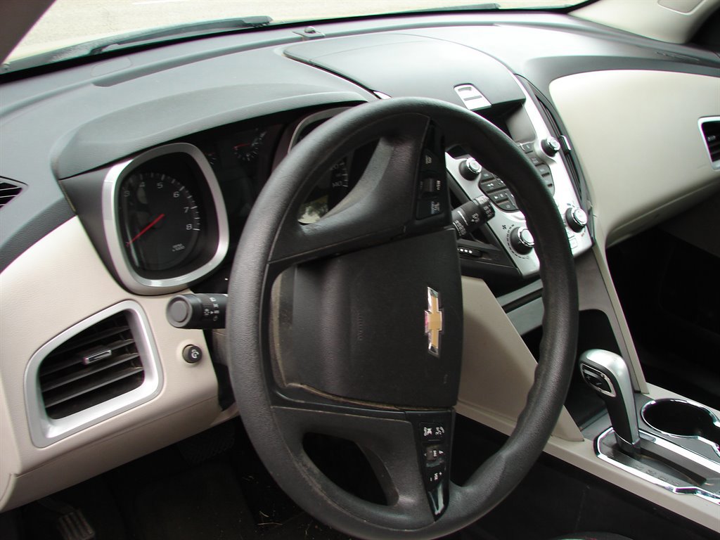 Used 2013 Chevrolet Equinox LS image 8