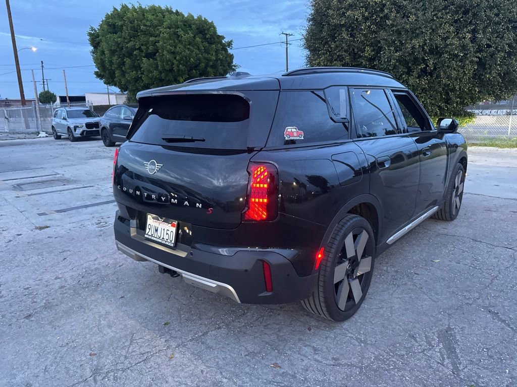 Used 2025 MINI Cooper Countryman S w/ Comfort Package Max image 5