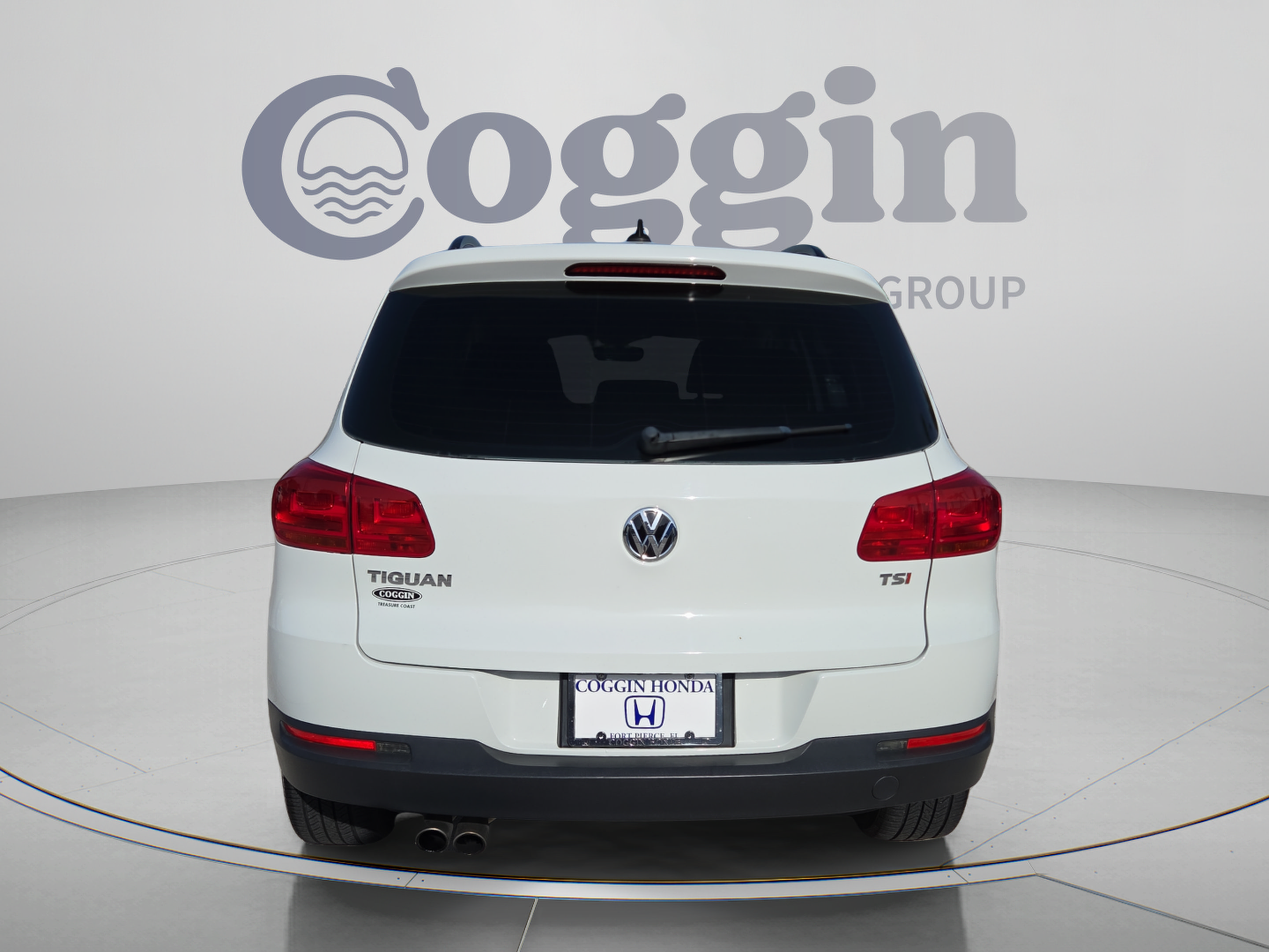 Used 2017 Volkswagen Tiguan S FWD image 4