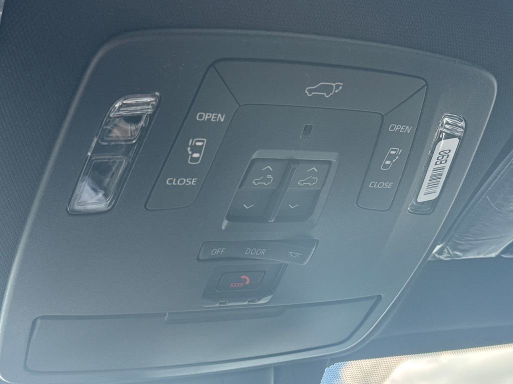 New 2026 Toyota Sienna Platinum AWD/4WD image 35