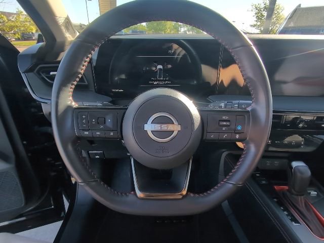 Used 2025 Nissan Kicks SR AWD/4WD image 18