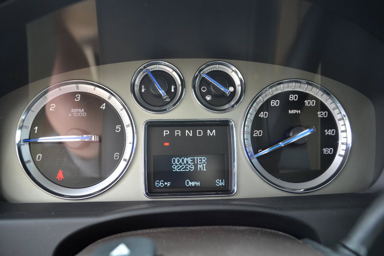 Used 2014 Cadillac Escalade Premium AWD/4WD image 19
