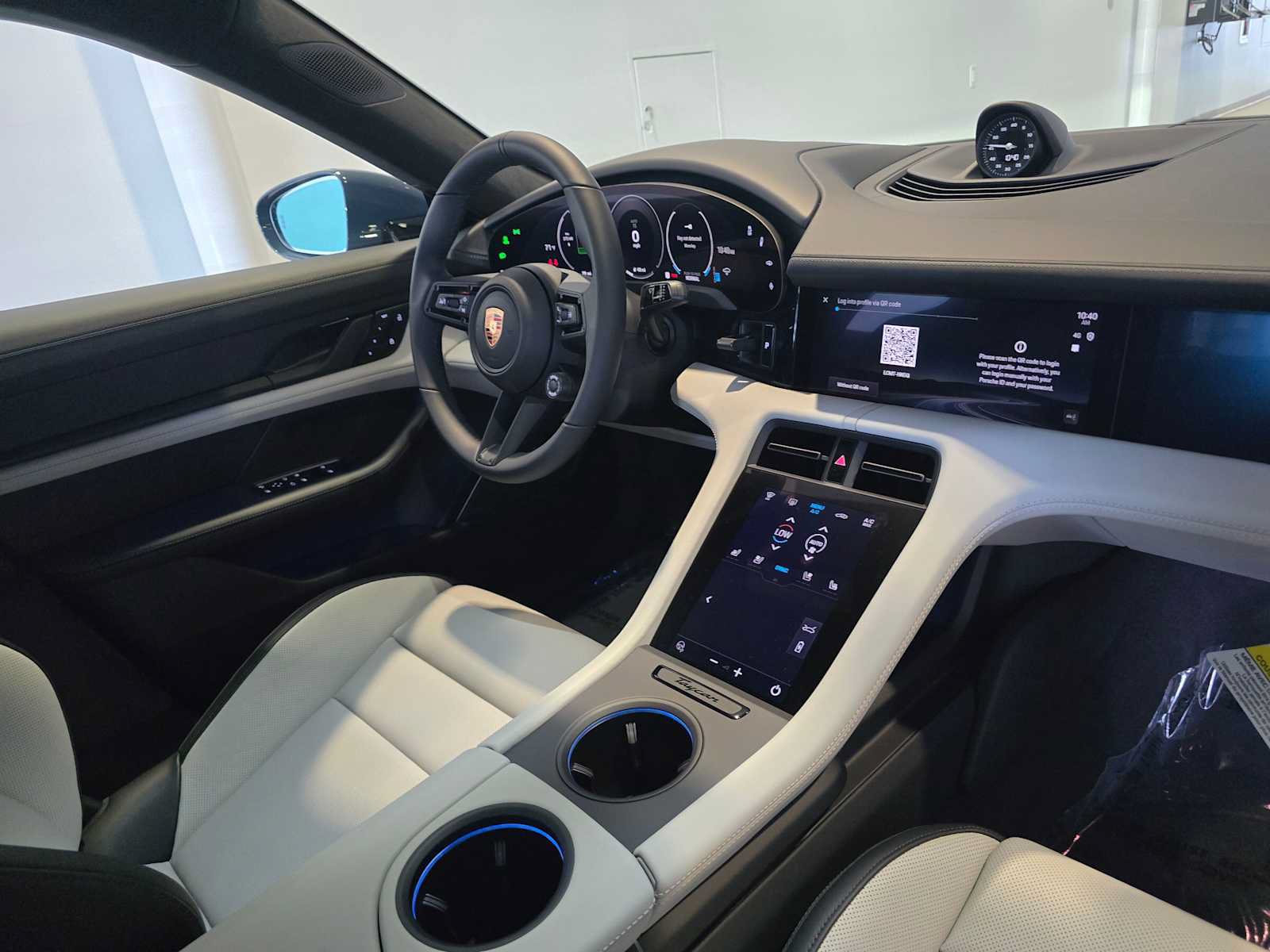 New 2026 Porsche Taycan GTS AWD/4WD image 12