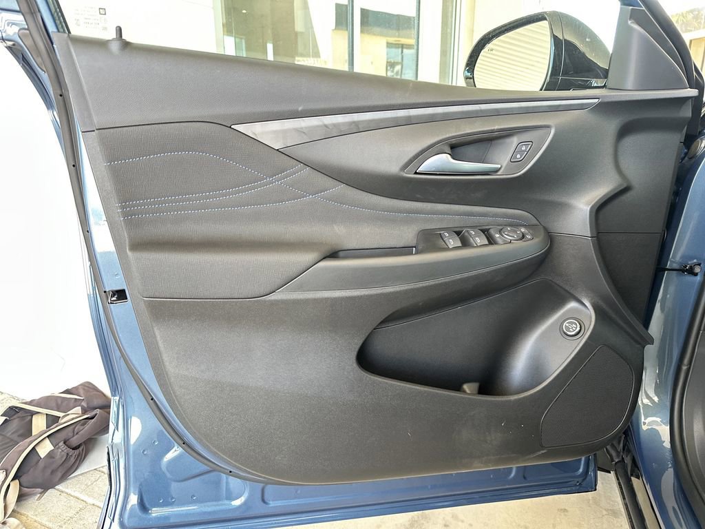 New 2026 Buick Envista Sport Touring w/ Convenience I Package FWD image 10