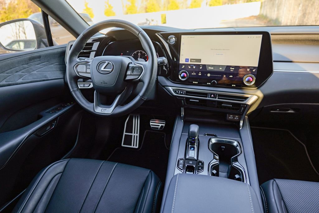 Used 2024 Lexus RX 350 F Sport w/ Convenience Package AWD/4WD image 39