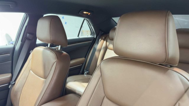 Used 2018 Chrysler 300 Limited w/ Safetytec Plus Group RWD image 24