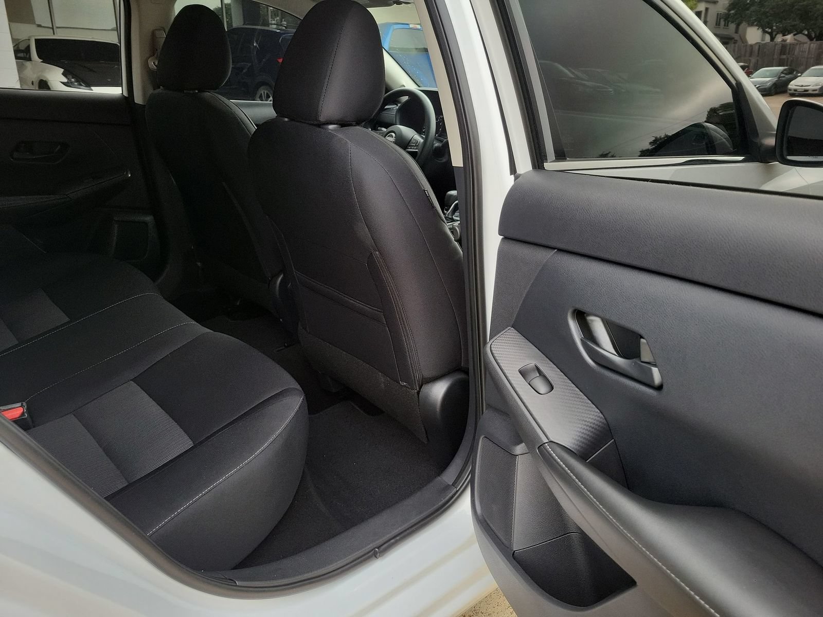 Used 2024 Nissan Sentra SV FWD image 24