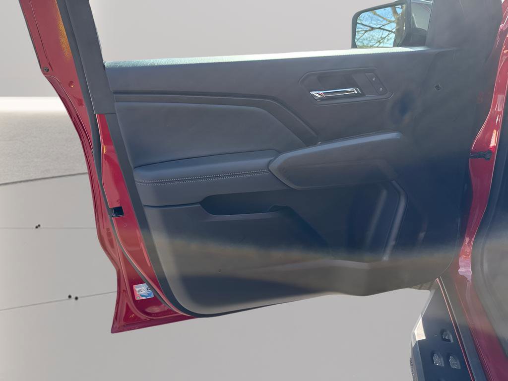 Used 2024 Chevrolet Colorado LT w/ LT Convenience Package image 20
