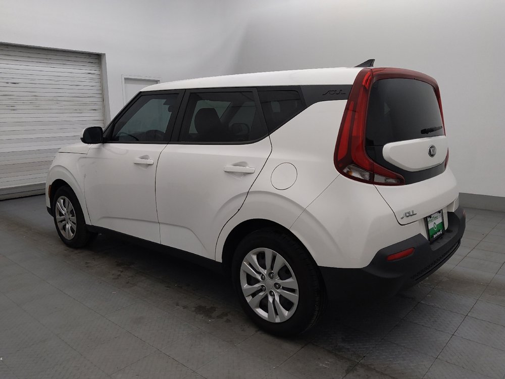 Used 2021 Kia Soul LX image 3