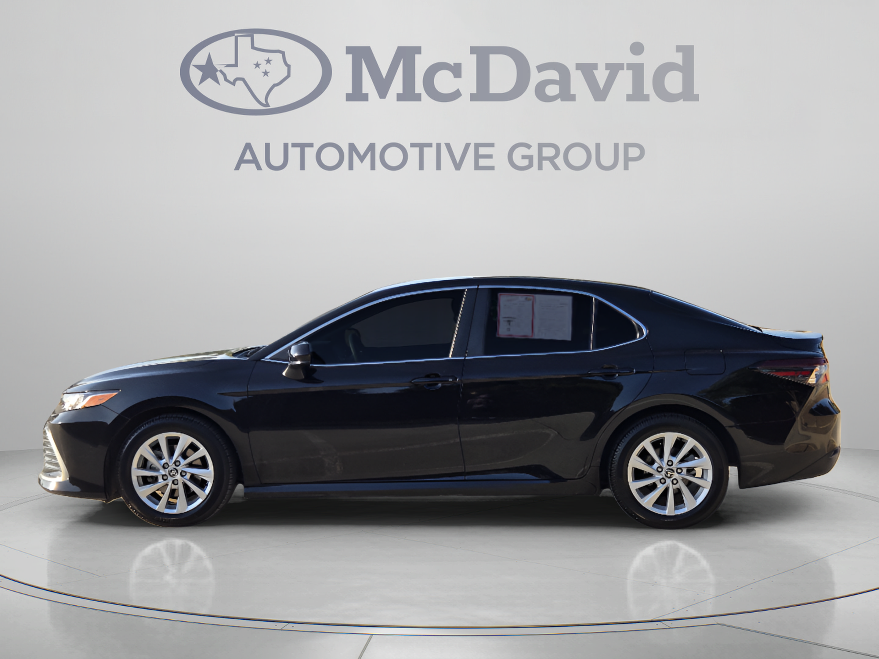 Used 2021 Toyota Camry LE FWD image 2