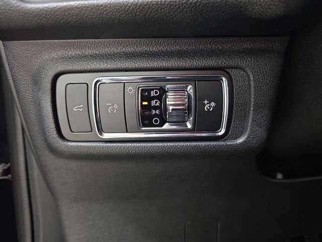 Certified 2024 Lincoln Corsair Reserve w/ Equipment Group 201A image 22