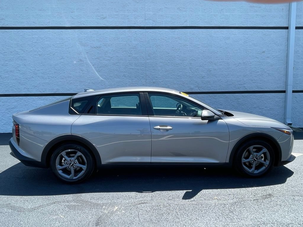 Used 2025 Kia K4 FWD image 5