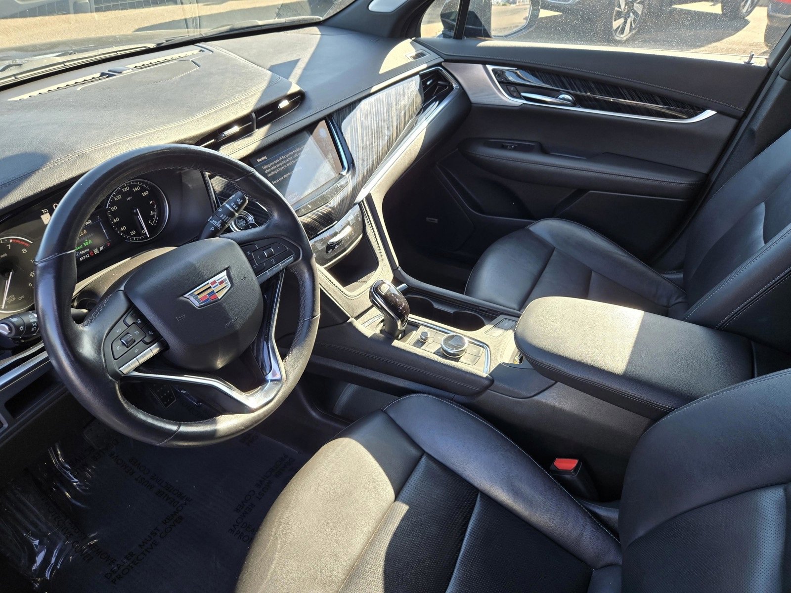 Used 2024 Cadillac XT6 Premium Luxury image 15