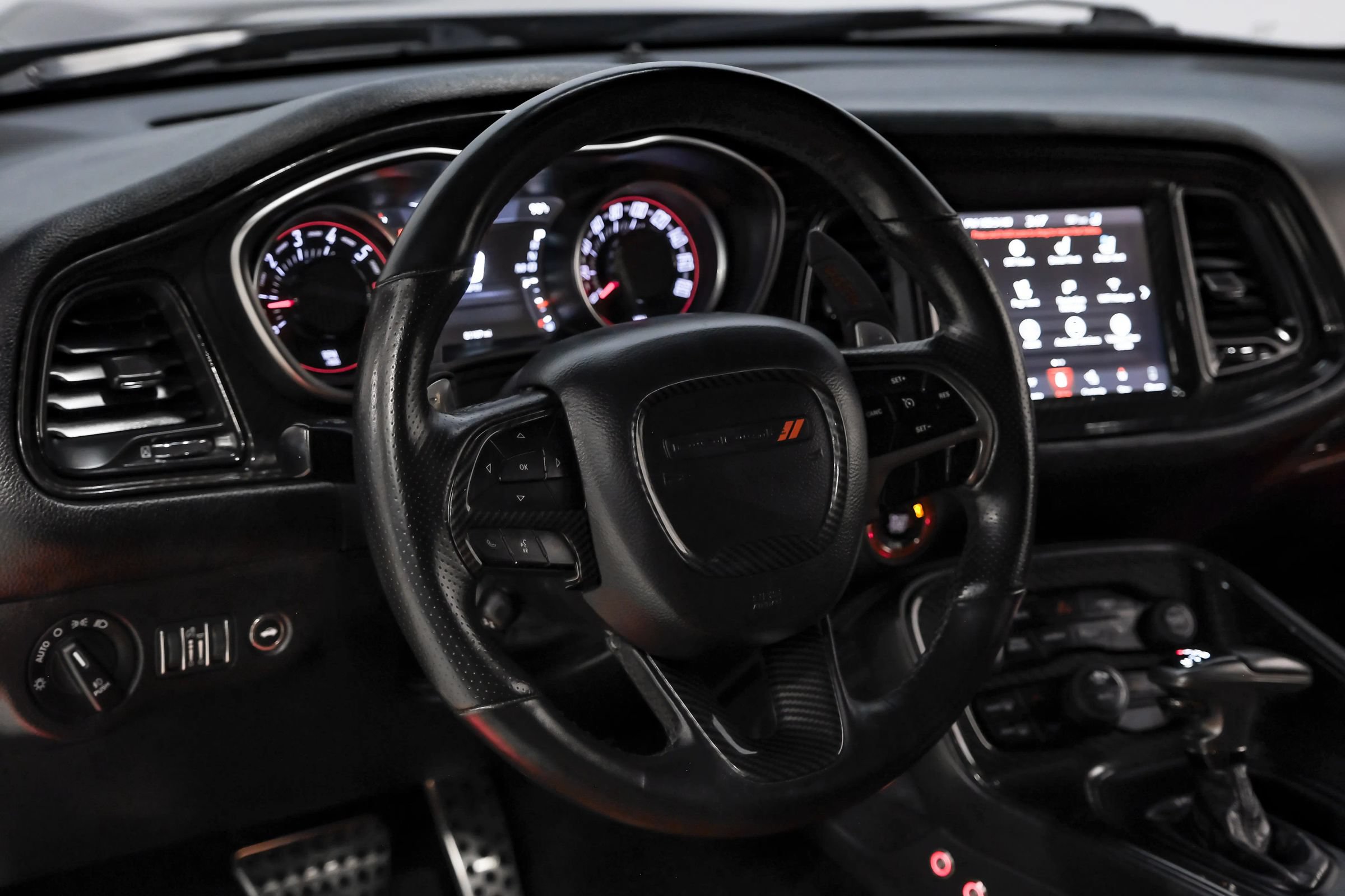Used 2019 Dodge Challenger R/T Scat Pack w/ Dynamics Package RWD image 17
