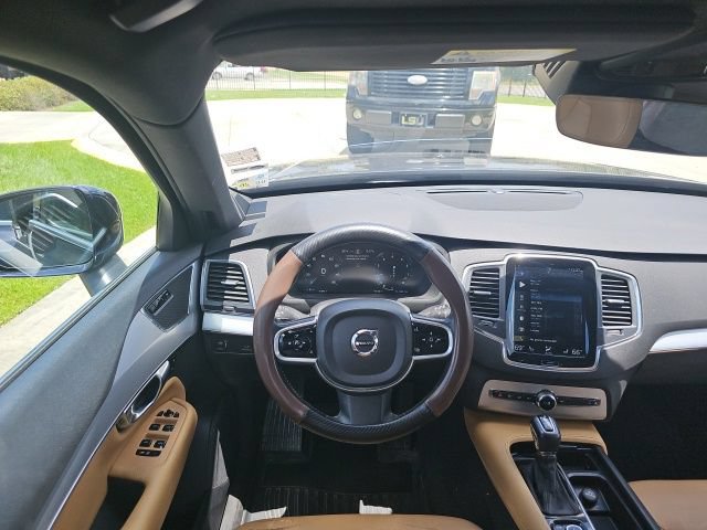 Used 2017 Volvo XC90 T6 Momentum w/ Vision Package AWD/4WD image 24