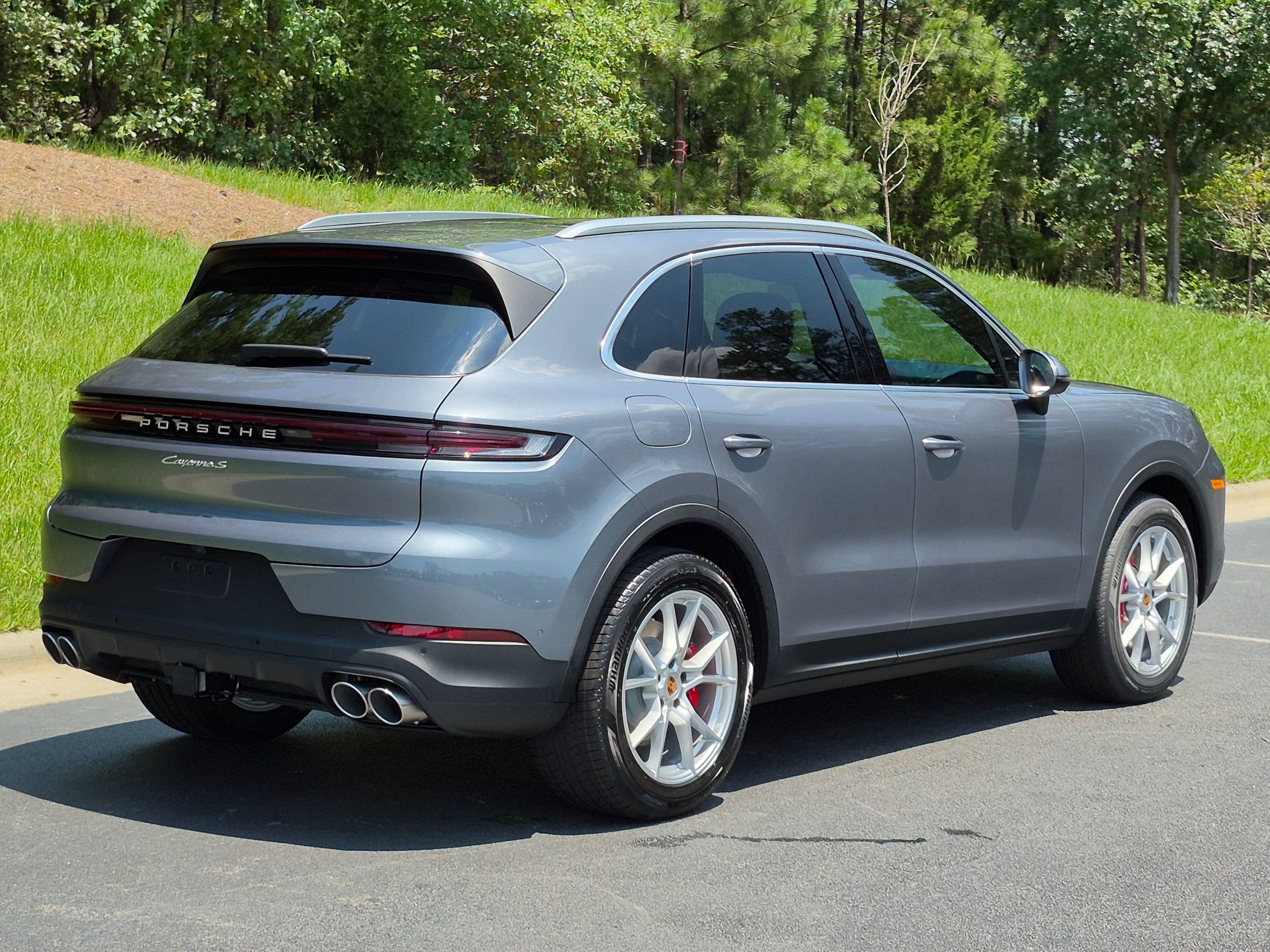 New 2026 Porsche Cayenne S AWD/4WD image 32