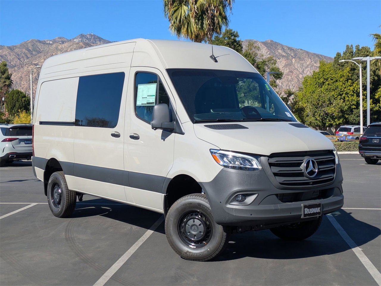 New 2025 Mercedes-Benz Sprinter 2500 image 1