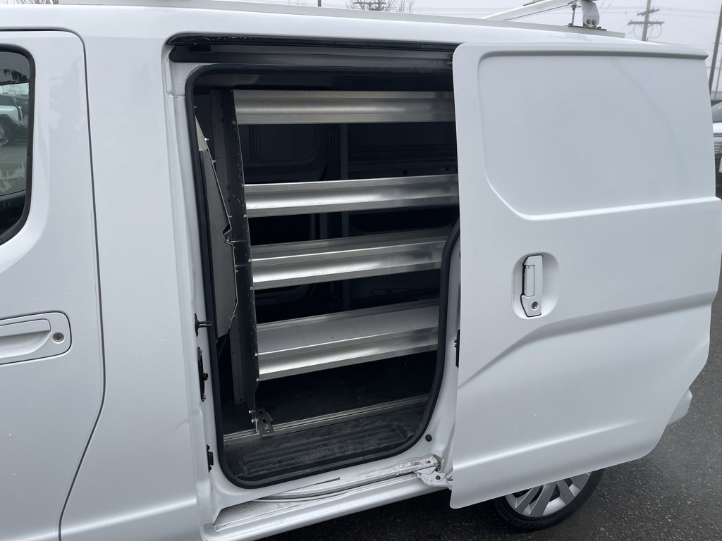 Used 2017 Chevrolet City Express LT w/ Technology Package image 8