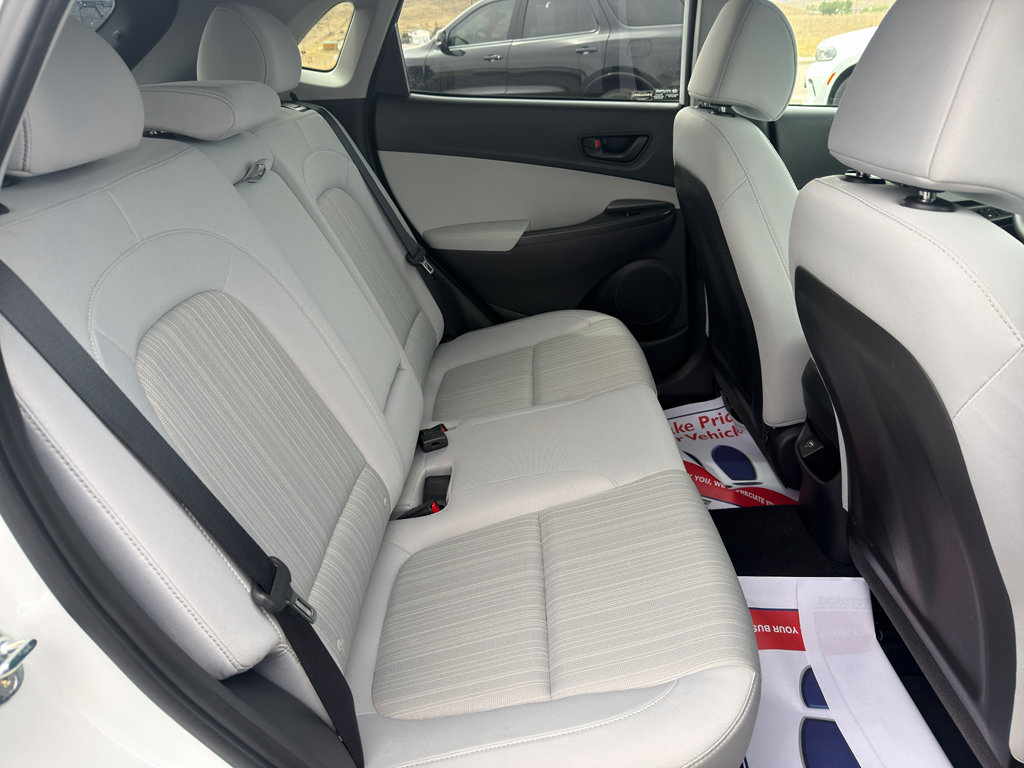 Used 2023 Hyundai Kona SEL AWD/4WD image 13