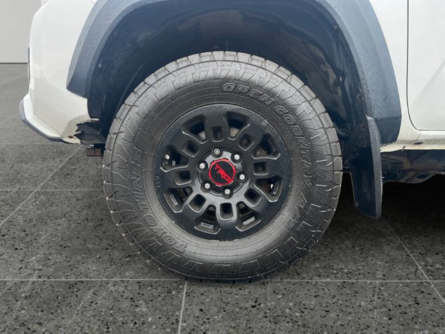Used 2018 Toyota Tacoma TRD Pro AWD/4WD image 10