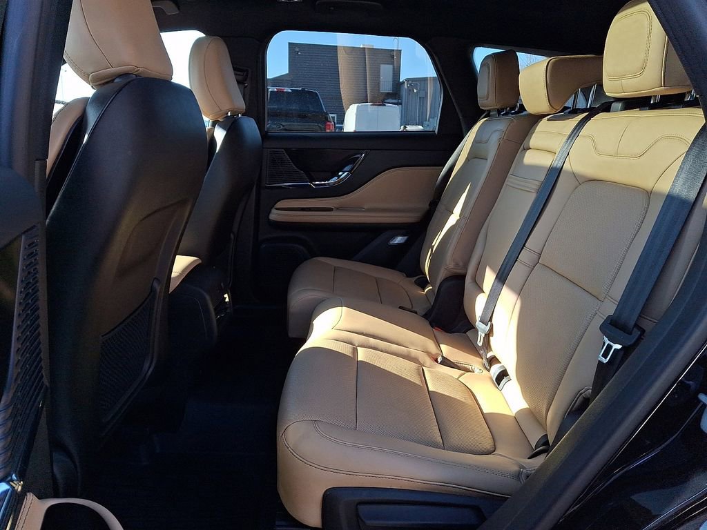 Used 2022 Lincoln Corsair Reserve image 10
