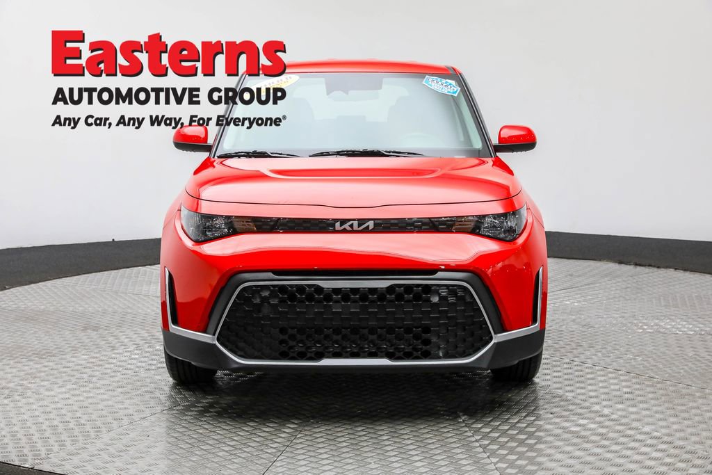 Used 2023 Kia Soul LX w/ Option Group 015 image 2