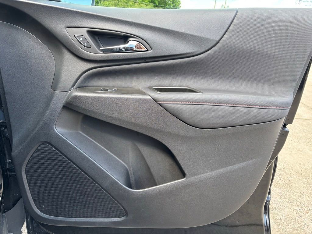 Used 2024 Chevrolet Equinox RS AWD/4WD image 21