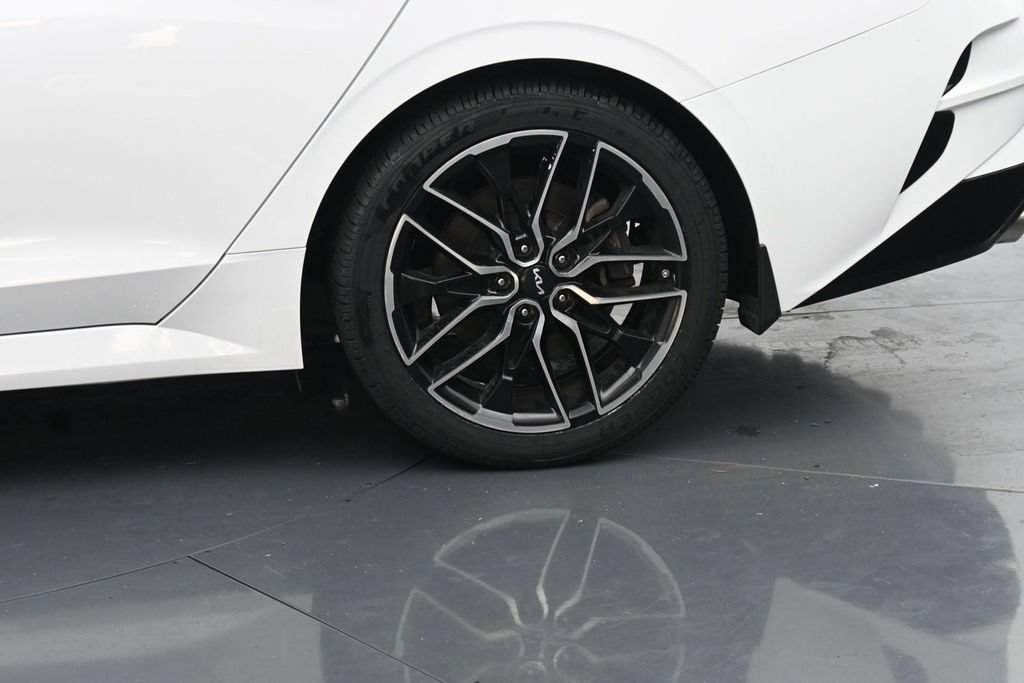 Used 2021 Kia K5 GT w/ GT1 Package FWD image 13