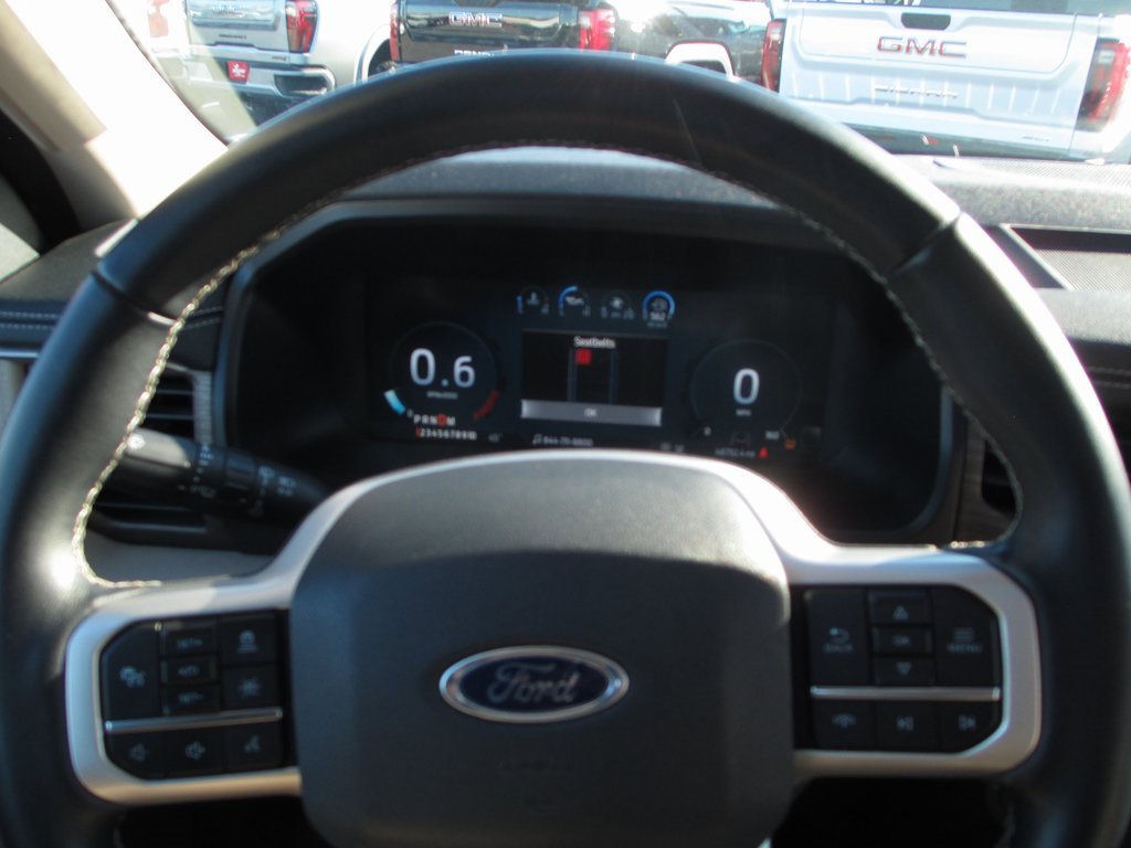 Used 2022 Ford Expedition Max Limited image 34