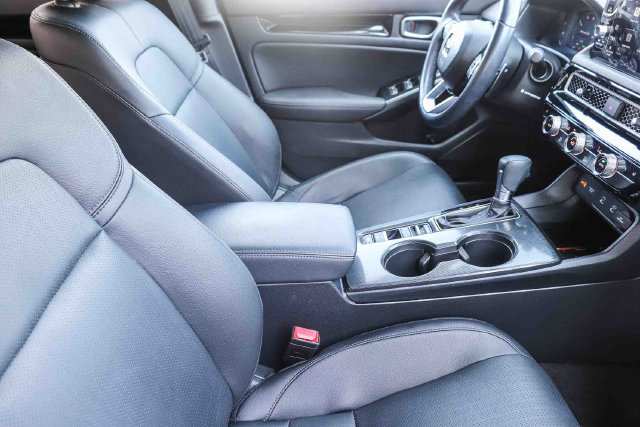 Used 2025 Honda Civic Sport image 17