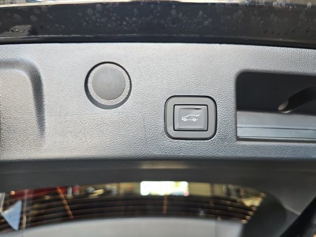 New 2026 Chevrolet Equinox RS w/ LPO, Floor Liner Package image 12