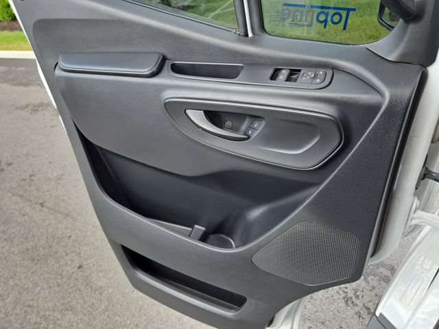 Used 2022 Mercedes-Benz Sprinter 2500 image 21